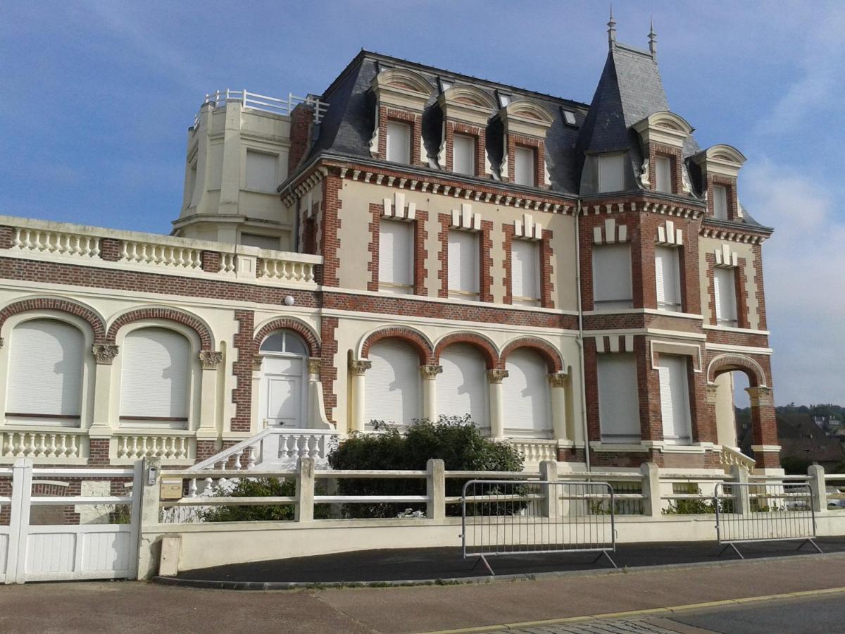 Cottage Duplex Villers Sur Mer 150 M De La Plage Exterior photo