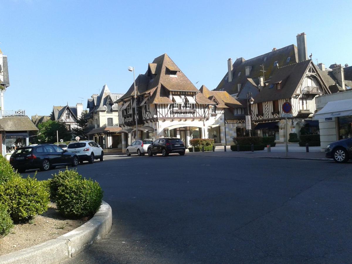Cottage Duplex Villers Sur Mer 150 M De La Plage Exterior photo